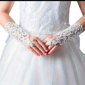 Bridal Wedding Gloves